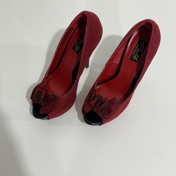 “Flirty in Red” Pin Up Couture Heels | Ruffle Peep-Toe Pumps | Vintage-Inspired - Picture 3 of 9
